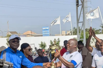 la paix et la solidarité