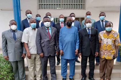 Rich results on Google's SERP when searching for 'Frontières maritimes'