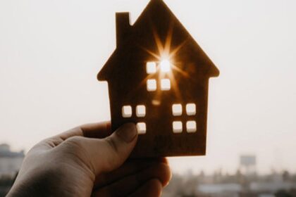 Rich results on Google's SERP when searching for 'caution'