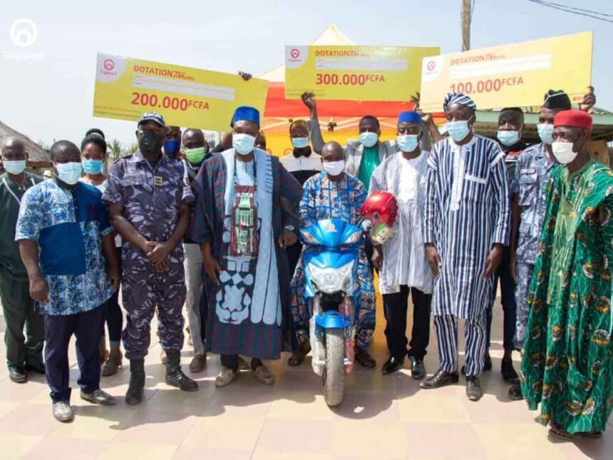 Rich results on Google's SERP when searching for 'Togocom'