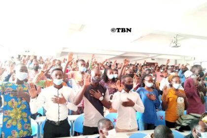 Rich results on Google's SERP when searching for 'Volontaires'