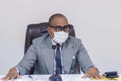 Rich results on Google's SERP when searching for 'Ministre'