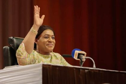 Rich results on Google's SERP when searching for 'régions'