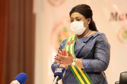 Rich results on Google's SERP when searching for 'Parlement'