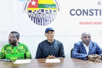 Touche Pas À Ma Constitution